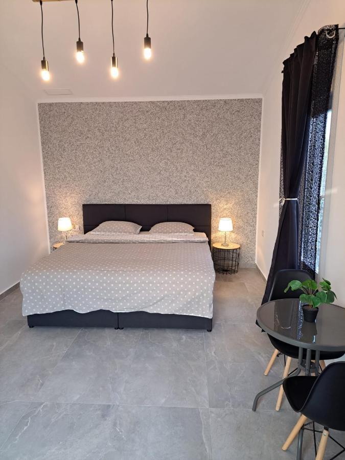 Kevin&Jessica Rooms Giarmata Εξωτερικό φωτογραφία